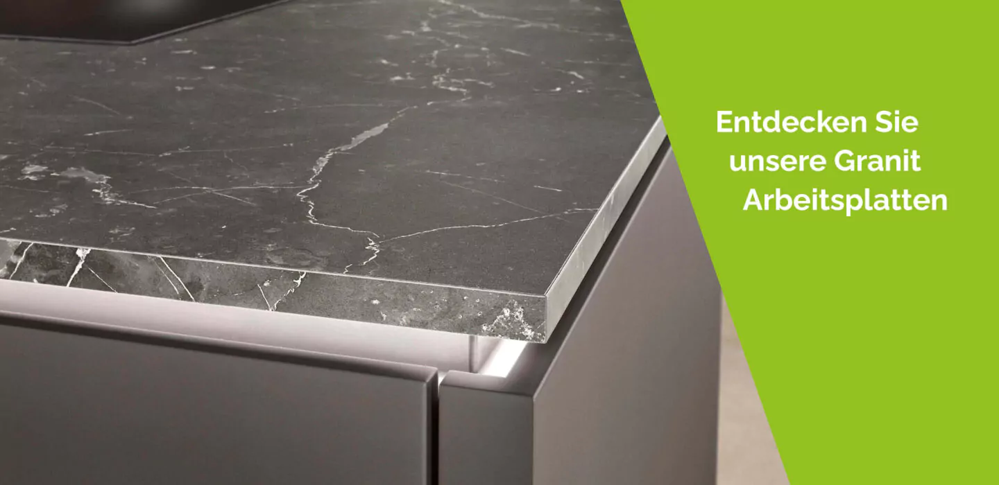 Detailaufnahme einer hochwertigen Granit Arbeitsplatte in moderner Küche